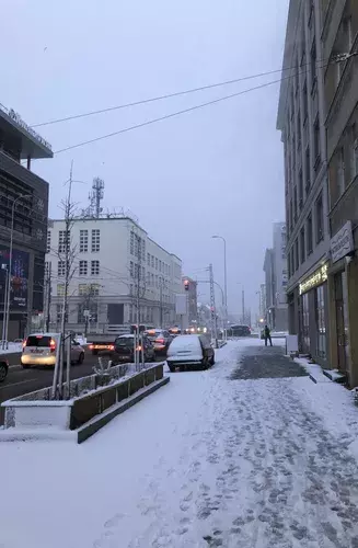 out-of-season. plik: tlusta-mewa-apartament-gdynia-out-of-season-poza-sezonem - 49.webp
